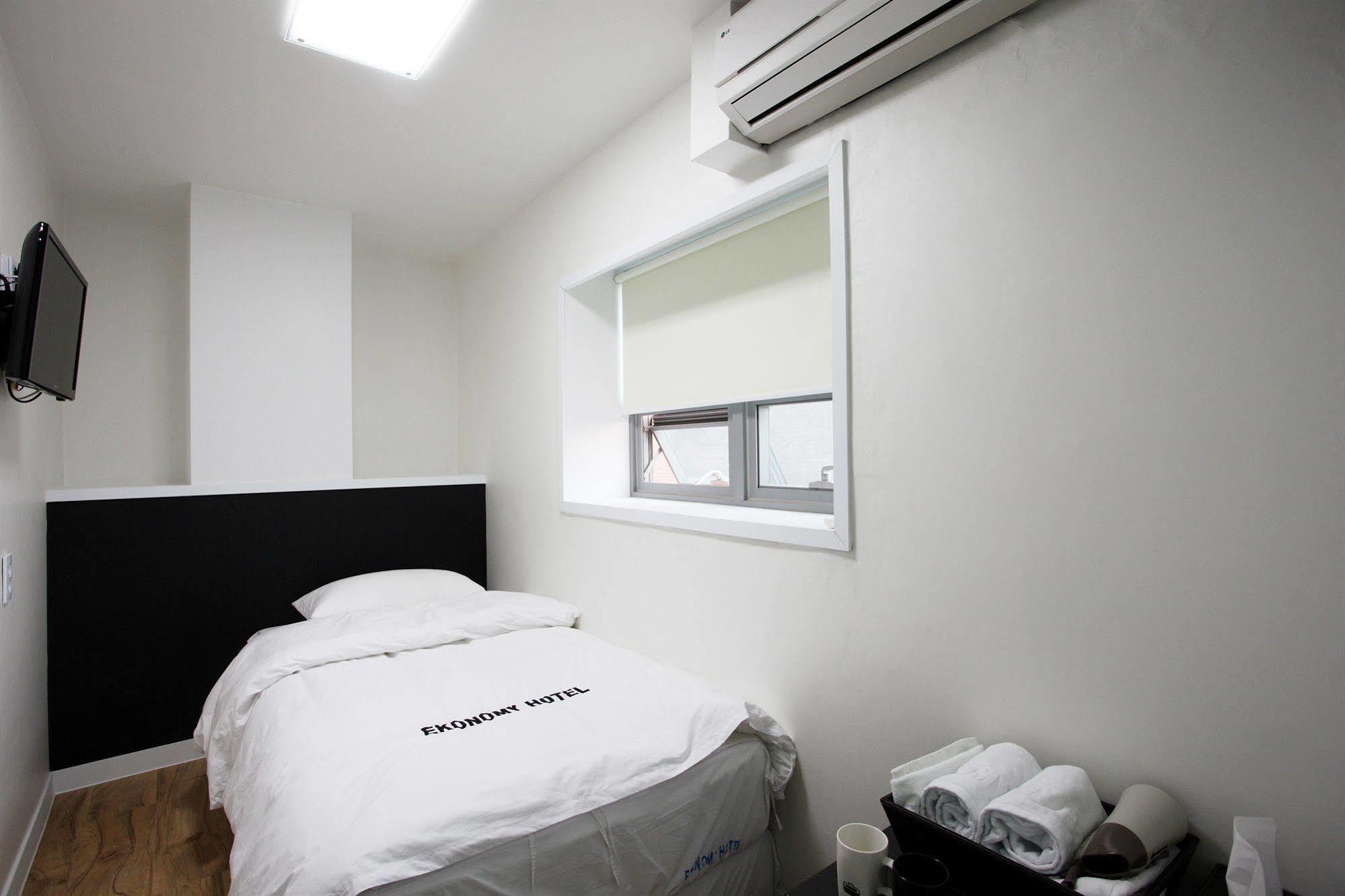 Ekonomy Hotel Myeongdong Central Soul Exteriér fotografie