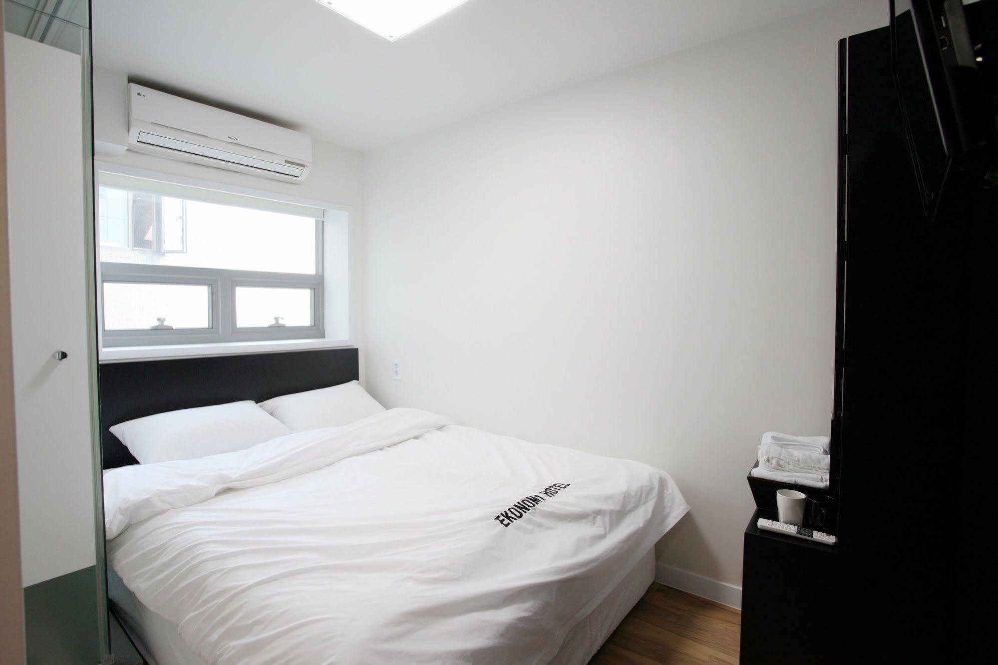 Ekonomy Hotel Myeongdong Central Soul Exteriér fotografie