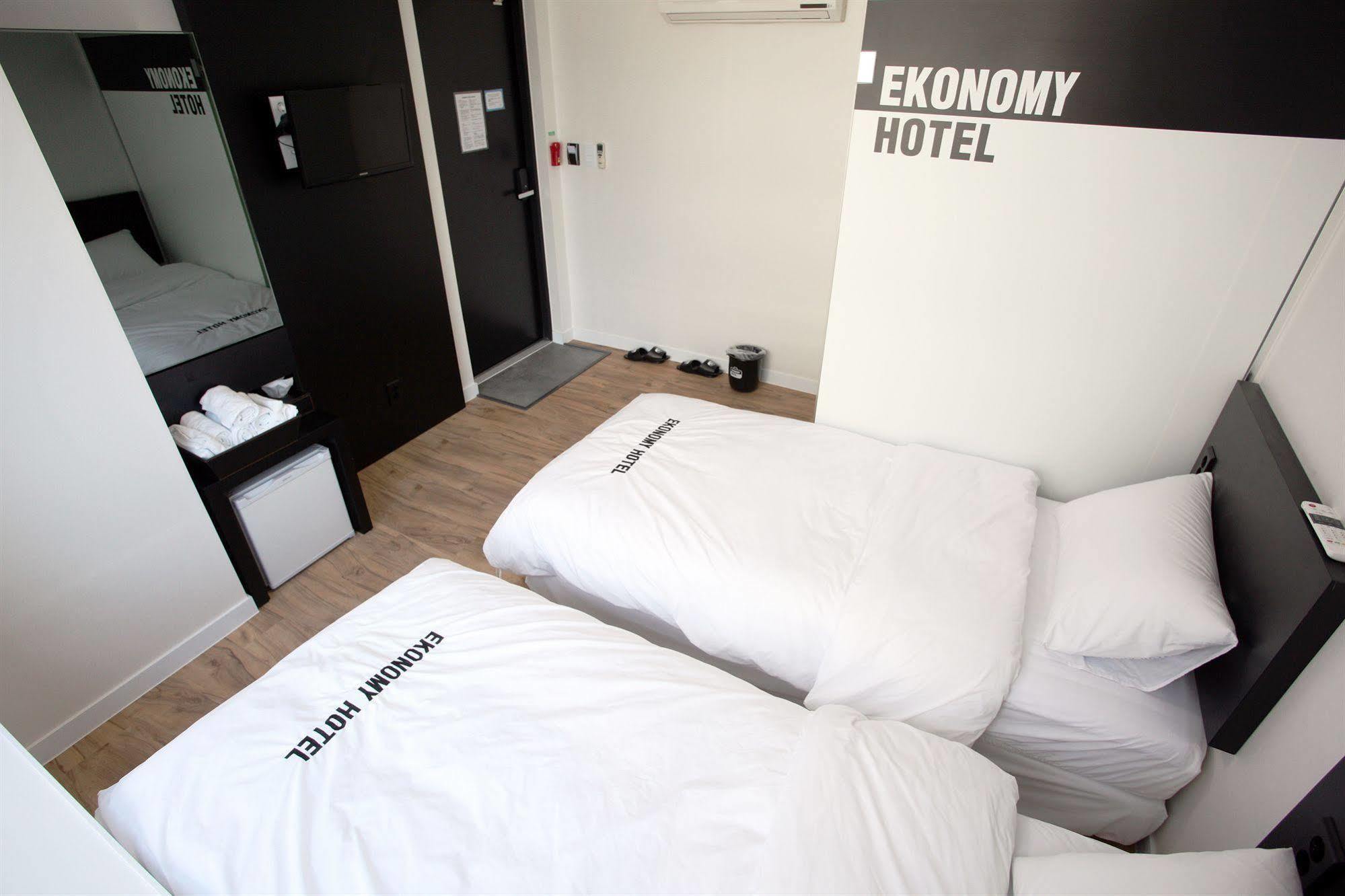 Ekonomy Hotel Myeongdong Central Soul Exteriér fotografie